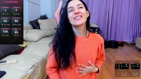 Snapshot of ericabunny chatting on 01-13-26, 04:51 Erika online show from 01-13-26, 04:51