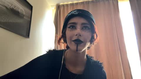 Olivia online show from 04-08-26, 11:32