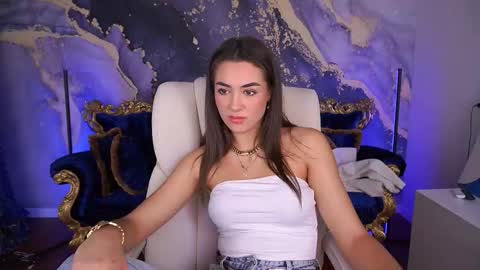 Erica online show from 09-26-25, 06:17