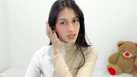 Snapshot of ericbana_ chatting on 02-07-25, 03:55 Dayanna online show from 02-07-25, 03:55