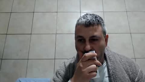 Snapshot of ericboy32 chatting on 04-21-26, 03:07 eric online show from 04-21-26, 03:07