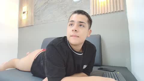 Snapshot of erick_craig chatting on 01-05-26, 07:39 Erick online show from 01-05-26, 07:39