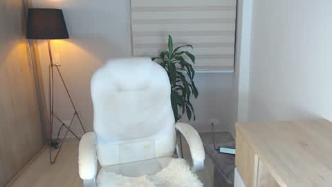 Erick Thompson online show from 12-29-24, 01:45