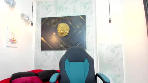   online show from 02-23-25, 03:24