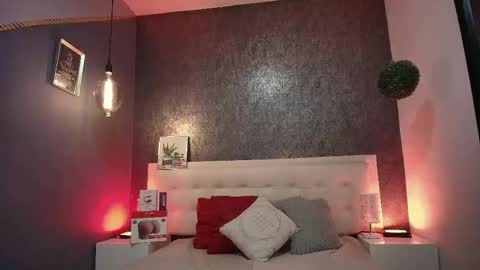   online show from 03-12-25, 03:35