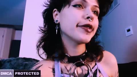 Snapshot of erii_xoxo chatting on 12-03-25, 03:25 Rainbow on your spoon online show from 12-03-25, 03:25