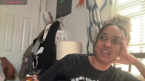 Snapshot of erik339102554 chatting on 05-21-26, 11:06 Lea Erik online show from 05-21-26, 11:06