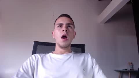 Erik rodriguez online show from 03-02-25, 09:43