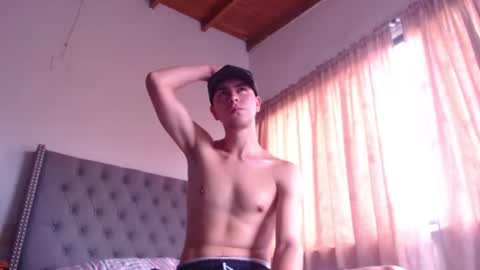 Snapshot of erik_rodriguez chatting on 02-16-26, 03:19 Erik rodriguez online show from 02-16-26, 03:19