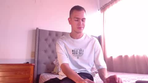 Snapshot of erik_rodriguez chatting on 02-22-26, 03:54 Erik rodriguez online show from 02-22-26, 03:54