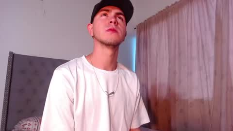 Snapshot of erik_rodriguez chatting on 06-01-26, 10:50 Erik rodriguez online show from 06-01-26, 10:50