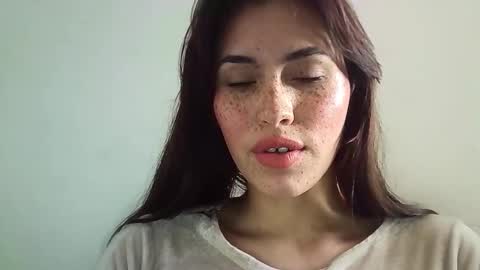 Erika online show from 11-07-25, 07:47