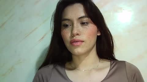 Snapshot of erika_depp chatting on 05-24-26, 04:39 Erika online show from 05-24-26, 04:39