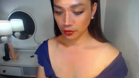 Snapshot of erika_madrigal chatting on 09-19-25, 10:16 erika_madrigal online show from 09-19-25, 10:16