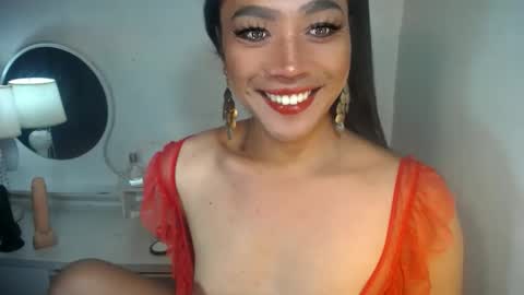 Snapshot of erika_madrigal chatting on 09-21-25, 07:48 erika_madrigal online show from 09-21-25, 07:48
