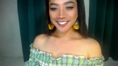Snapshot of erika_madrigal chatting on 10-01-25, 08:59 erika_madrigal online show from 10-01-25, 08:59