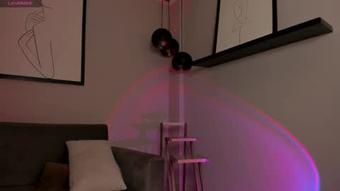 Erika Benz online show from 09-30-25, 12:32