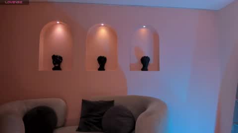 Snapshot of erikabenz chatting on 06-25-26, 12:20 Erika Benz online show from 06-25-26, 12:20