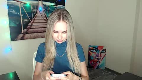 Erika online show from 09-16-25, 11:44