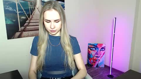 Erika online show from 02-11-26, 01:16