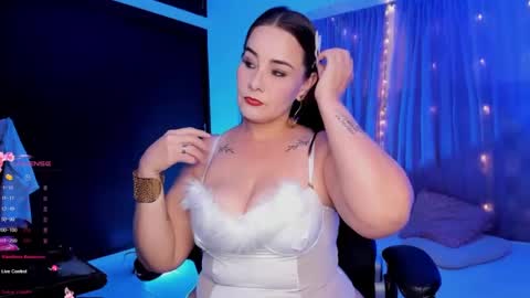 Snapshot of erikamontiel chatting on 02-02-25, 12:46 Erika online show from 02-02-25, 12:46