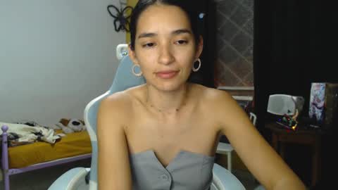 erina_1 online show from 12-07-24, 01:25