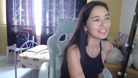 erina_1 online show from 09-13-25, 03:34