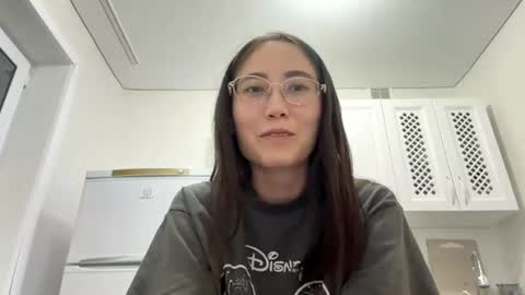 Luna online show from 06-21-26, 09:17
