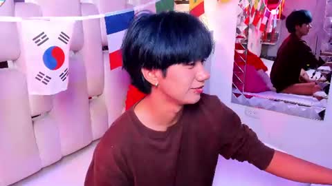 Snapshot of eriol__ chatting on 06-29-26, 10:15 Eriol online show from 06-29-26, 10:15