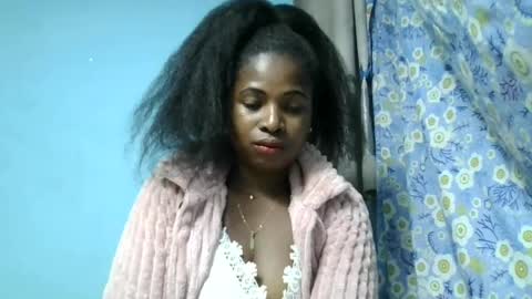 Snapshot of erisca19 chatting on 06-13-26, 04:54 Erisca19 online show from 06-13-26, 04:54