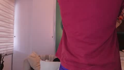 Snapshot of erisleon chatting on 07-23-26, 02:15 online show from 07-23-26, 02:15