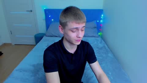 Max online show from 12-11-24, 04:42