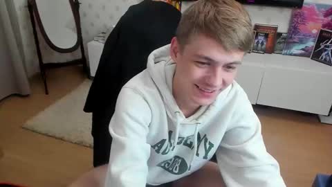 Max online show from 10-02-25, 01:12