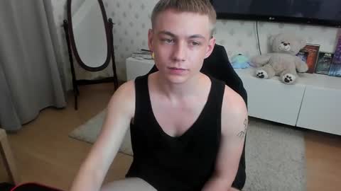 Max online show from 10-26-25, 09:21