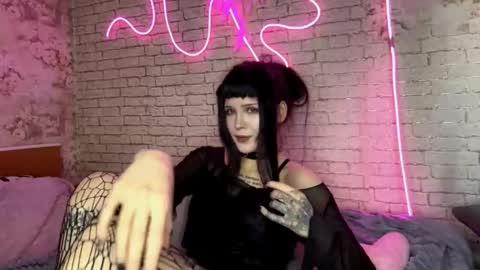 Nina online show from 02-15-26, 08:13