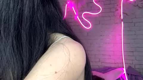 Nina online show from 02-21-26, 11:00