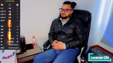 Snapshot of ernesto_rodriguez_82 chatting on 11-04-25, 01:21 ernesto rodriguez 82 online show from 11-04-25, 01:21