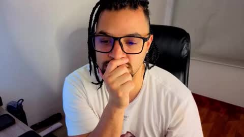 ernesto rodriguez 82 online show from 03-26-26, 02:06