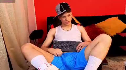 Snapshot of eros_steel chatting on 06-13-26, 04:43 Eros online show from 06-13-26, 04:43
