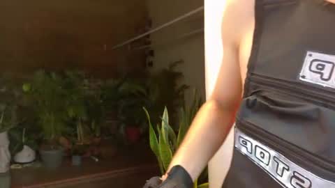 Snapshot of eros_steel chatting on 07-08-26, 04:17 Eros online show from 07-08-26, 04:17