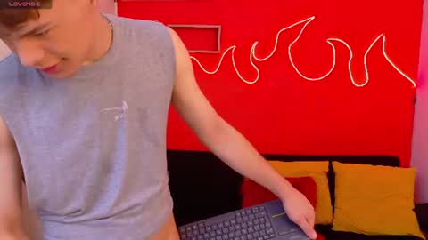 Snapshot of eros_steel chatting on 07-16-26, 03:56 Eros online show from 07-16-26, 03:56