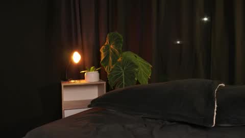 Snapshot of eroswild_ chatting on 12-03-25, 11:25 Eros Wild online show from 12-03-25, 11:25