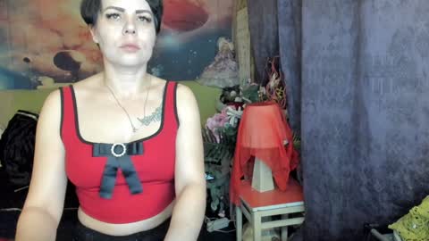 Snapshot of erotic_dessire chatting on 01-24-25, 10:08 Eve online show from 01-24-25, 10:08