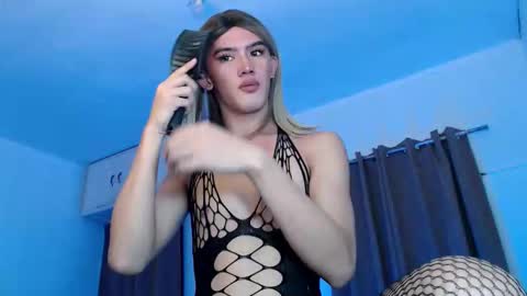 Snapshot of erotic_empress18 chatting on 04-28-26, 02:27 erotic_empress18 online show from 04-28-26, 02:27