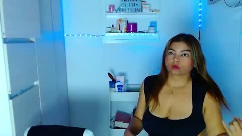Snapshot of erotic_spa chatting on 07-02-26, 01:27 EROTIC SPA online show from 07-02-26, 01:27