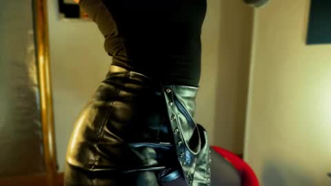 Snapshot of eroticalatina chatting on 05-21-26, 10:28 Salom online show from 05-21-26, 10:28