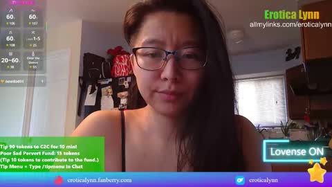 Lynn   online show from 03-12-25, 06:44