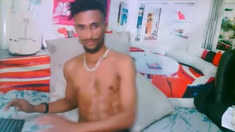 Snapshot of eroticpoison69 chatting on 02-21-26, 06:31 Liam online show from 02-21-26, 06:31