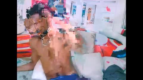 Snapshot of eroticpoison69 chatting on 02-24-26, 05:55 Liam online show from 02-24-26, 05:55