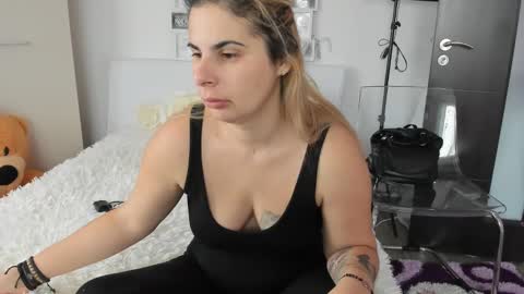 Snapshot of eroticsensualkitty4u chatting on 12-03-24, 08:05 eroticsensualkitty4u online show from 12-03-24, 08:05